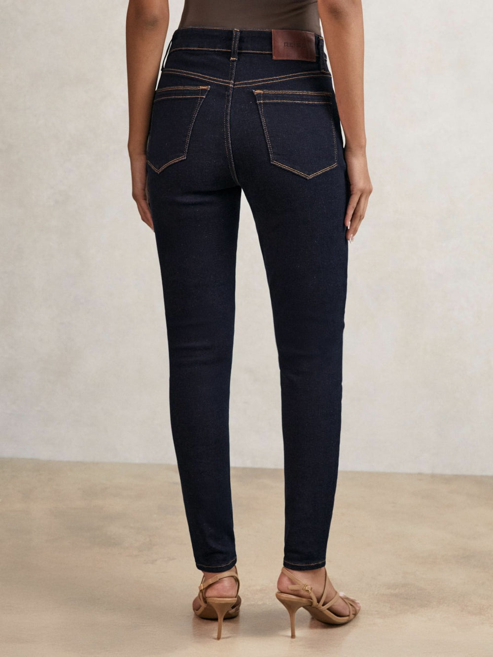 Women Petite Skinny Jeans in Dark Blue
