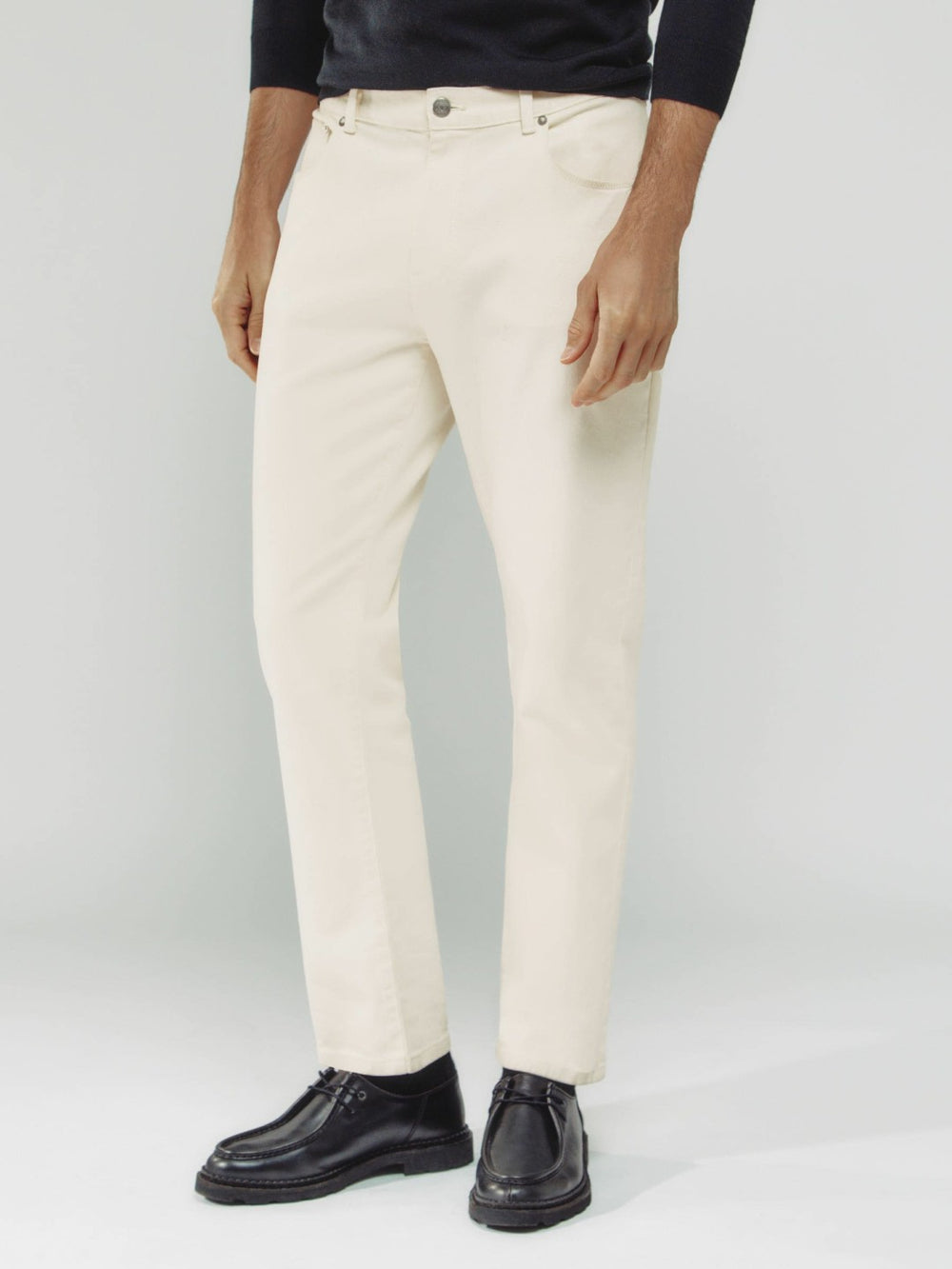 Men Straight-Leg Jeans in White