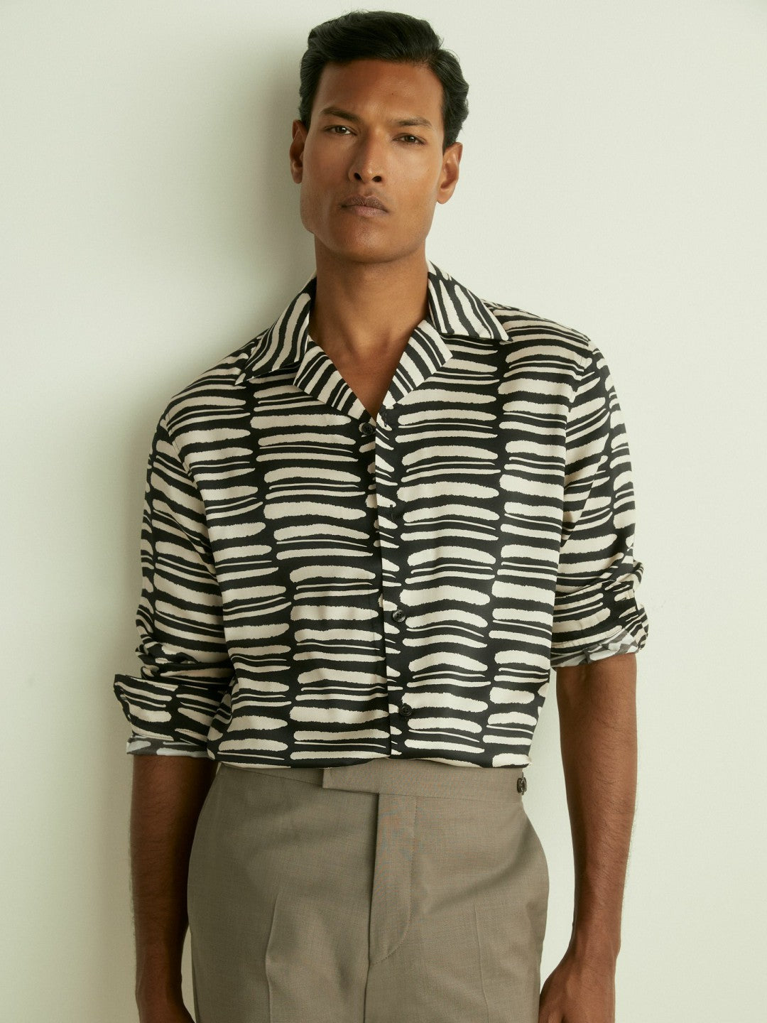 Men Abstract-Print Twill Cuban-Collar Shirt in Black/White