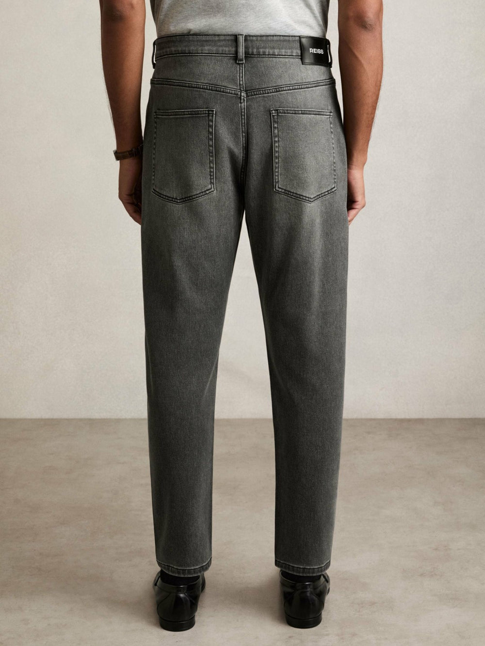 Men Relaxed-Fit Cropped Jeans in Washed Black
