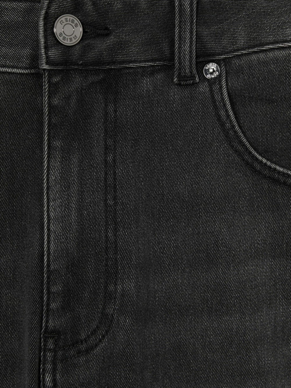 Men Tapered Slim-Fit Jeans in Washed Black