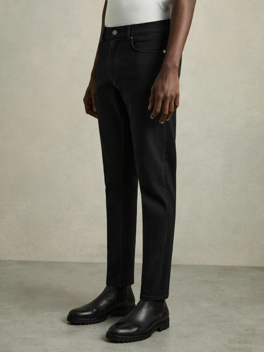Men Cotton-Stretch Slim-Fit Jeans in Stay Black