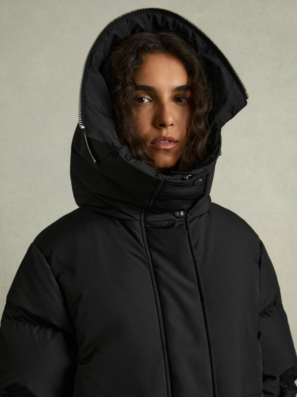 Women Petite Concealed-Hood Puffer Coat in Black