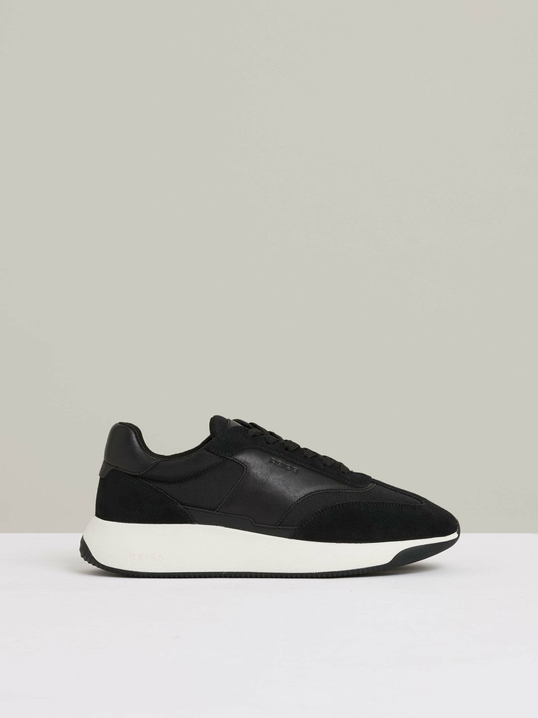 Men Leather Suede Running Trainers in Black/White
