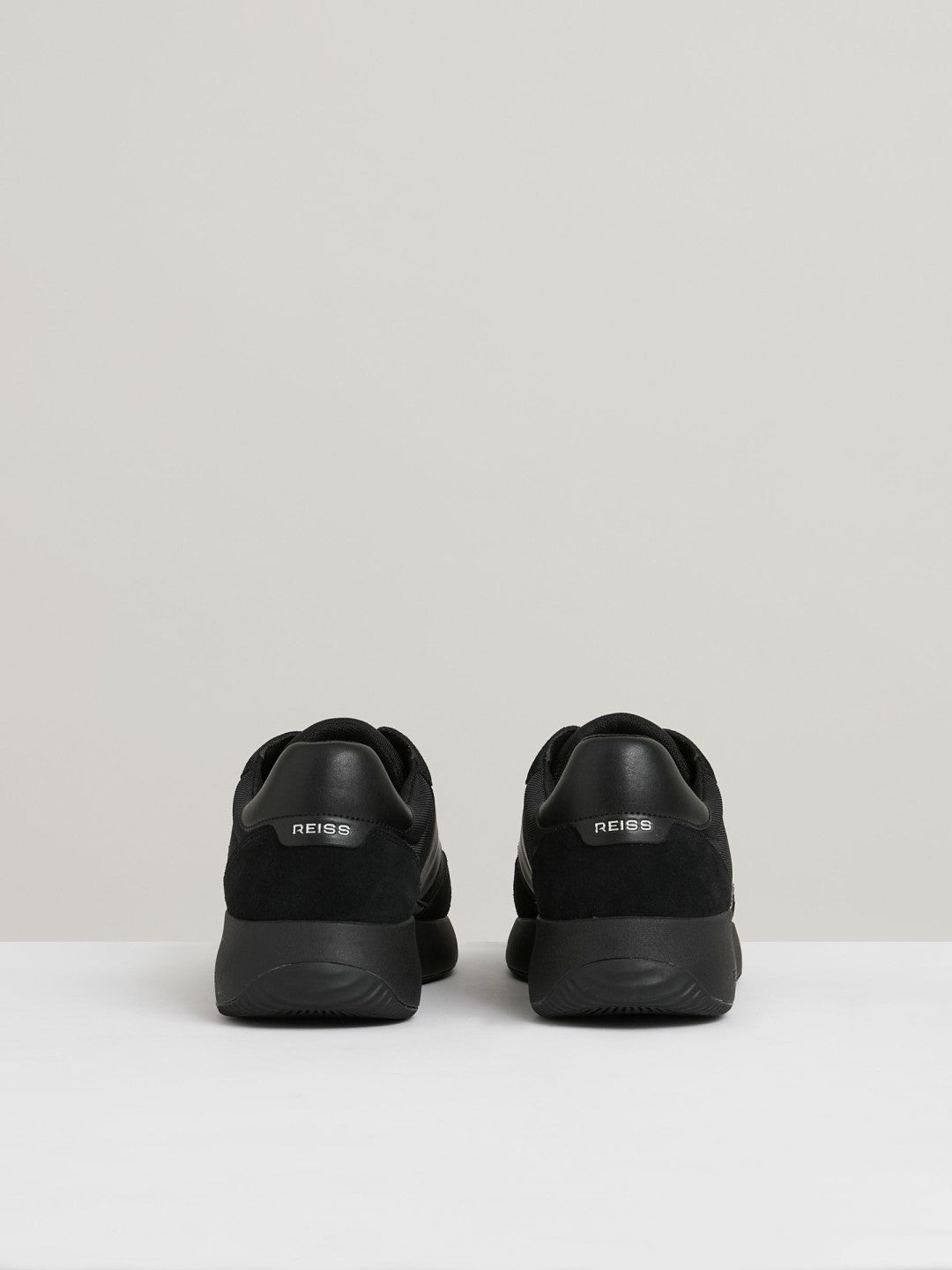 Men Leather Suede Running Trainers in All Black