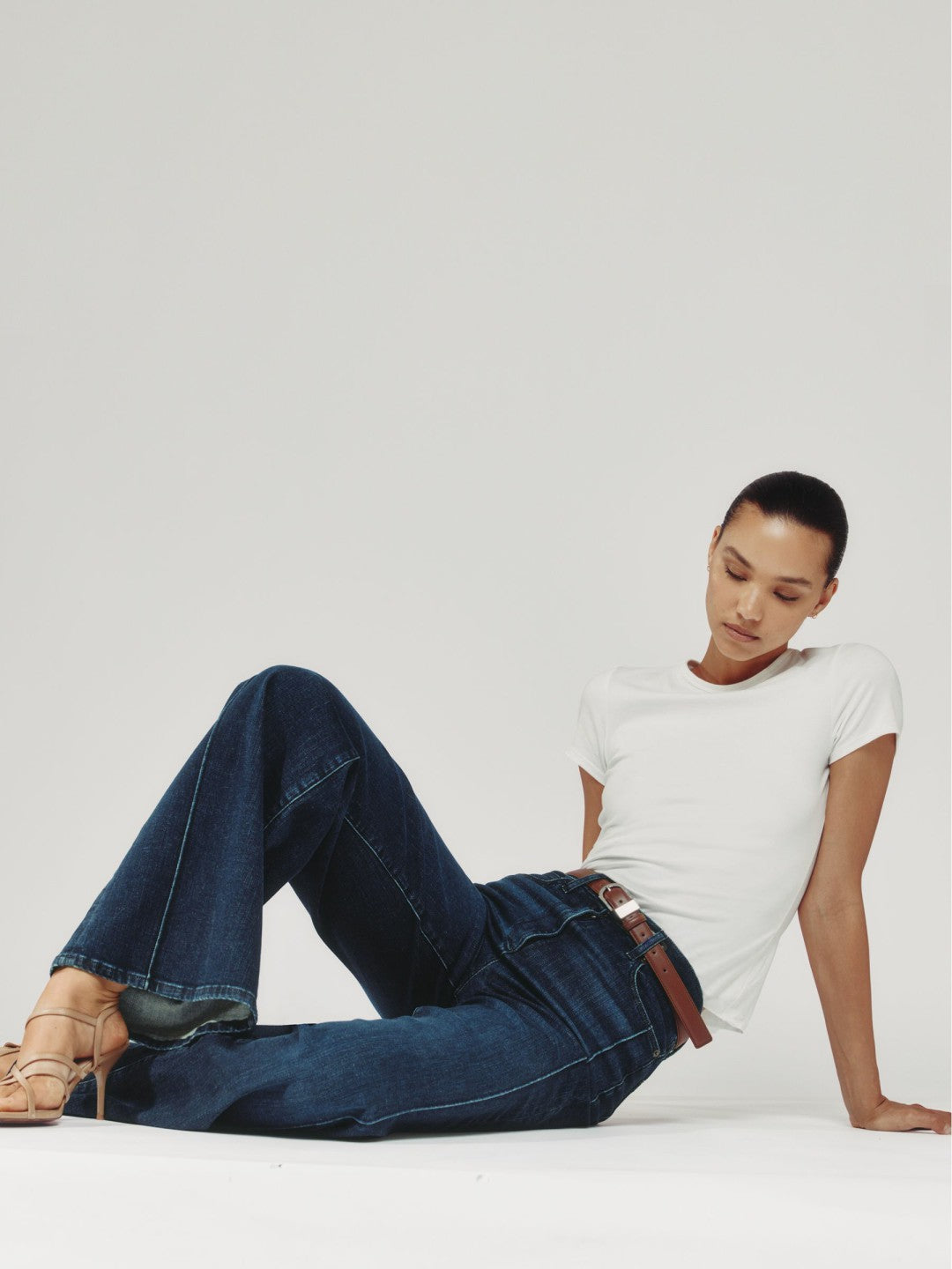 Women Petite Stretch-Cotton Wide-Leg Jeans in Dark Blue
