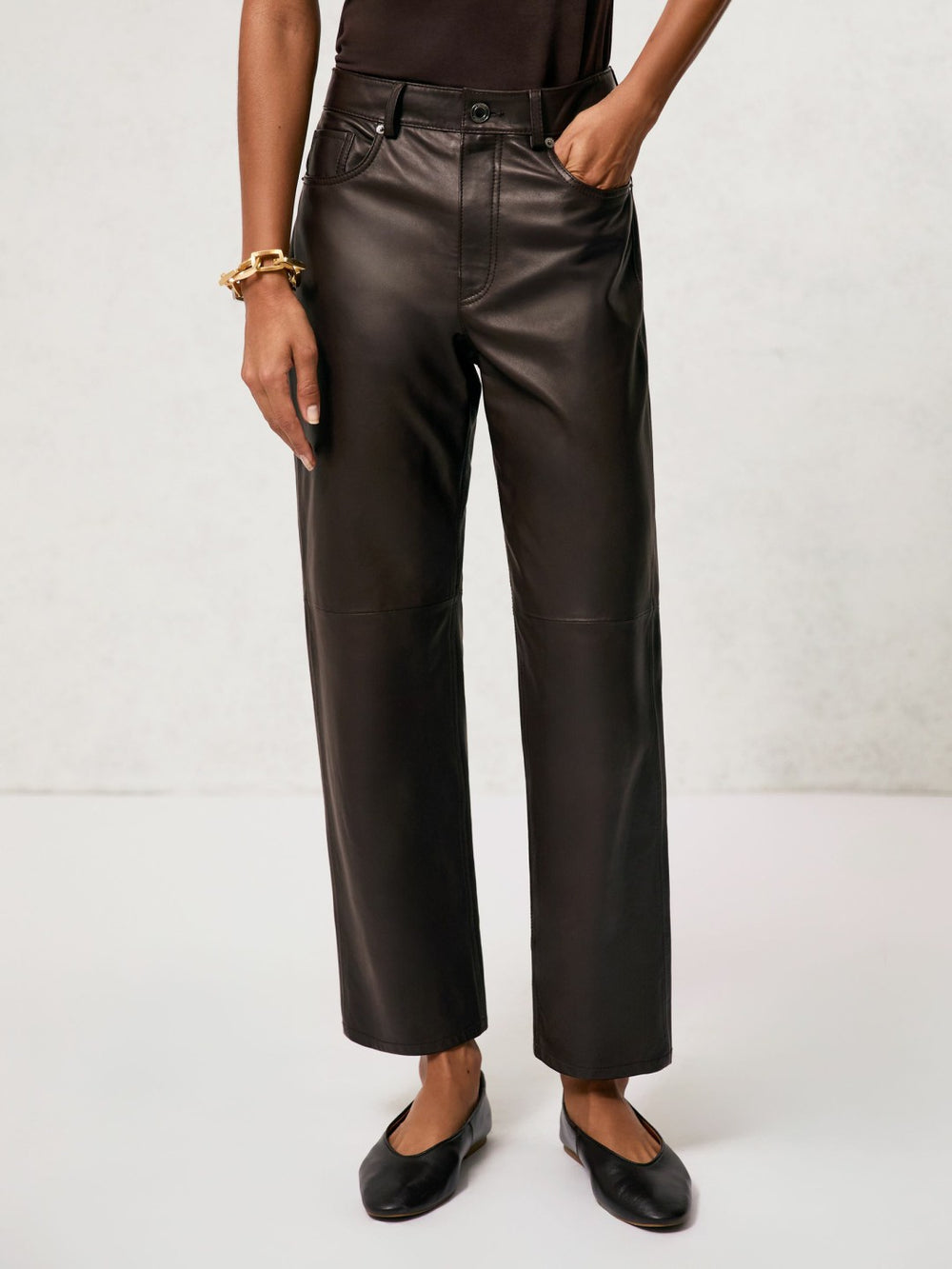 Women Leather Slim-Leg Trousers in Chocolate