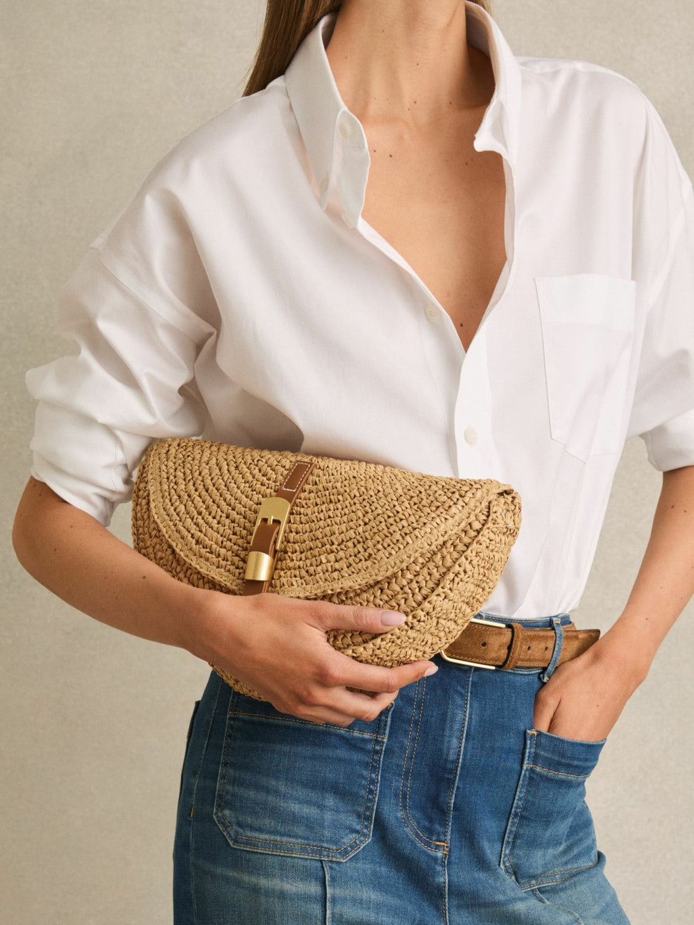 Women Raffia Half-Moon Clutch Bag in Natural