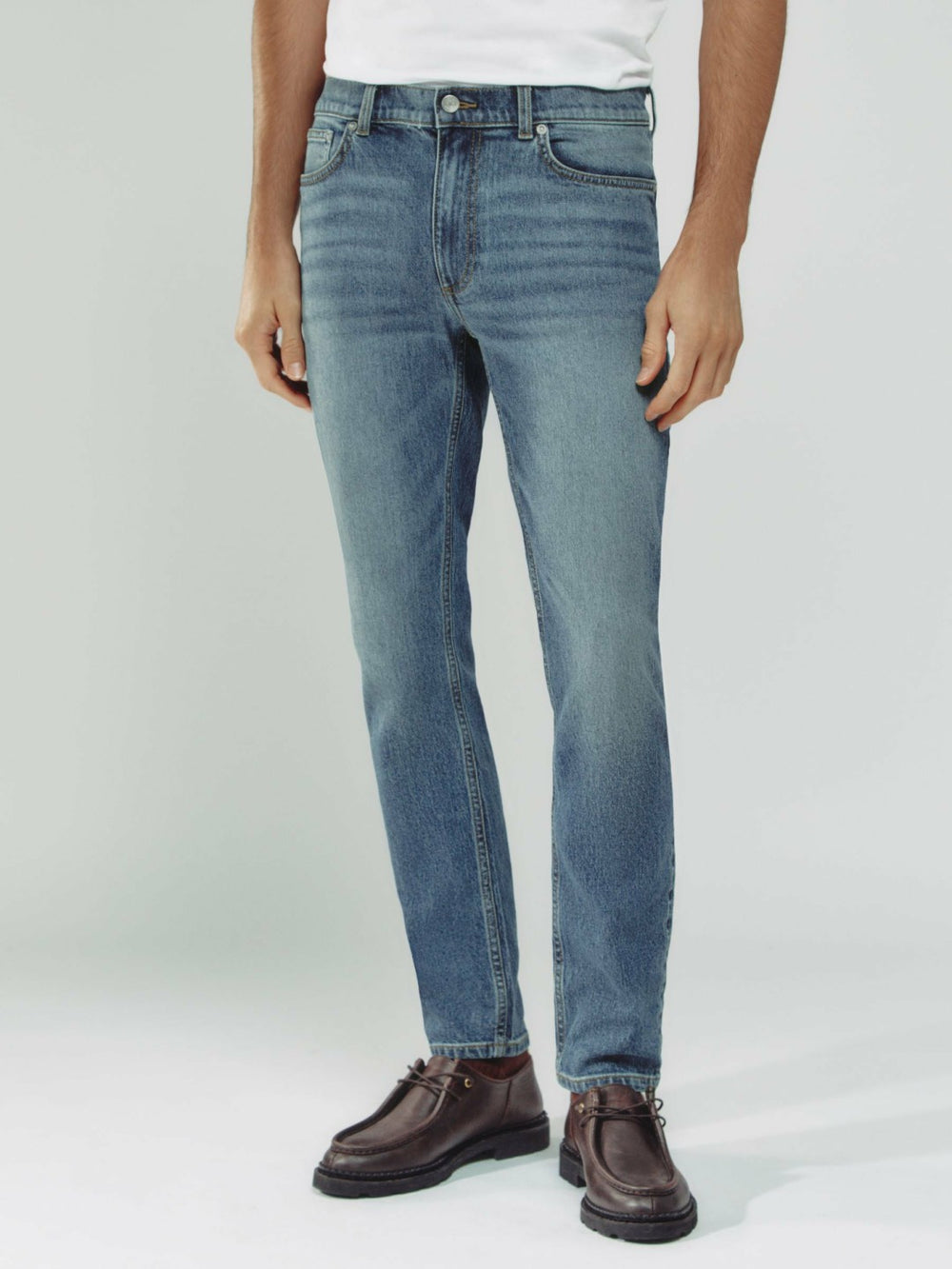 Men Cotton-Stretch Slim-Fit Jeans in Washed Indigo Green Cast