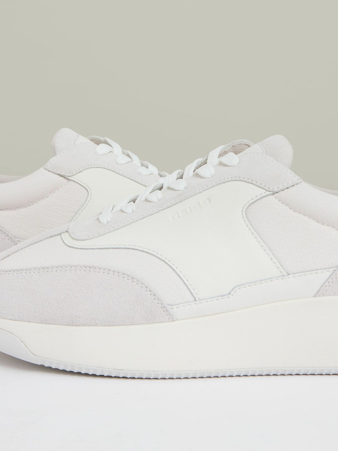 Men Leather Suede Running Trainers in White