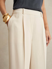Women Elasticated-Waist Wide-Leg Twill Trousers in Cream