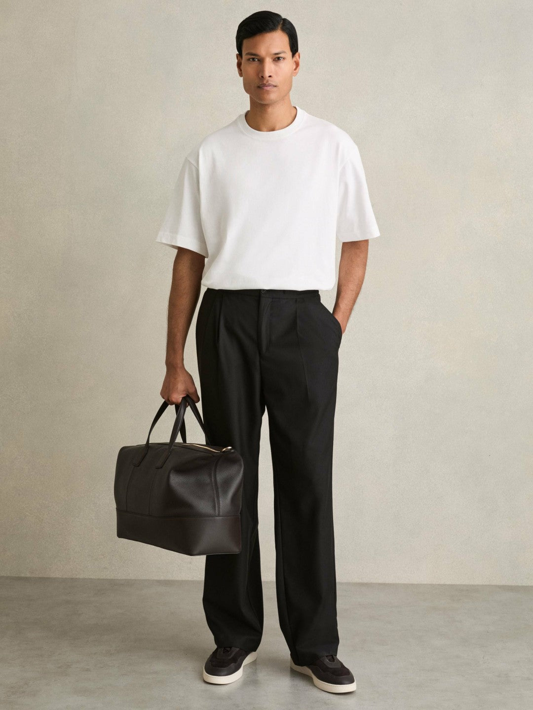 Men Cotton Garment-Dyed Oversized T-Shirt in White