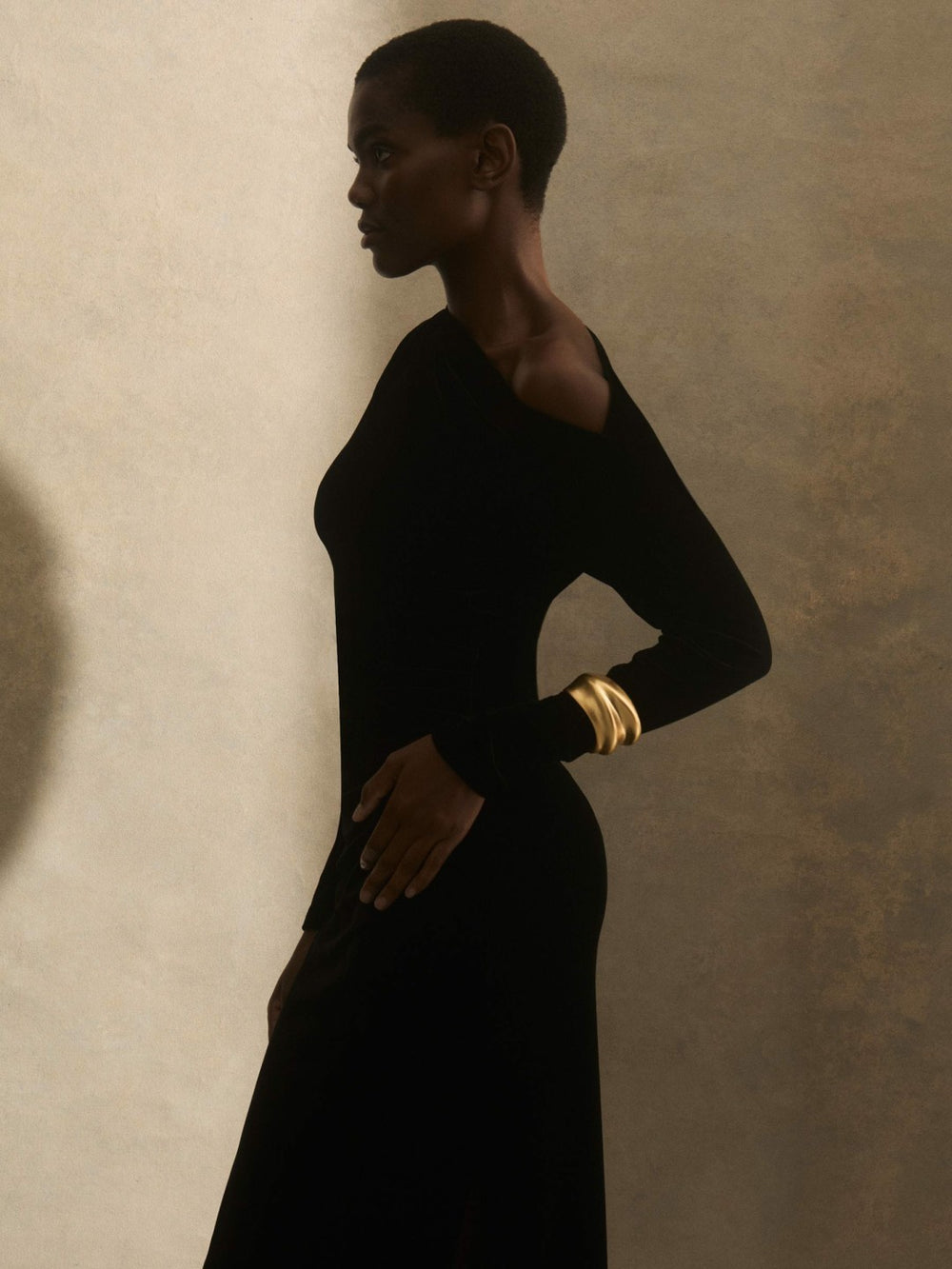 Women Sculptural Cuff in Gold Tone