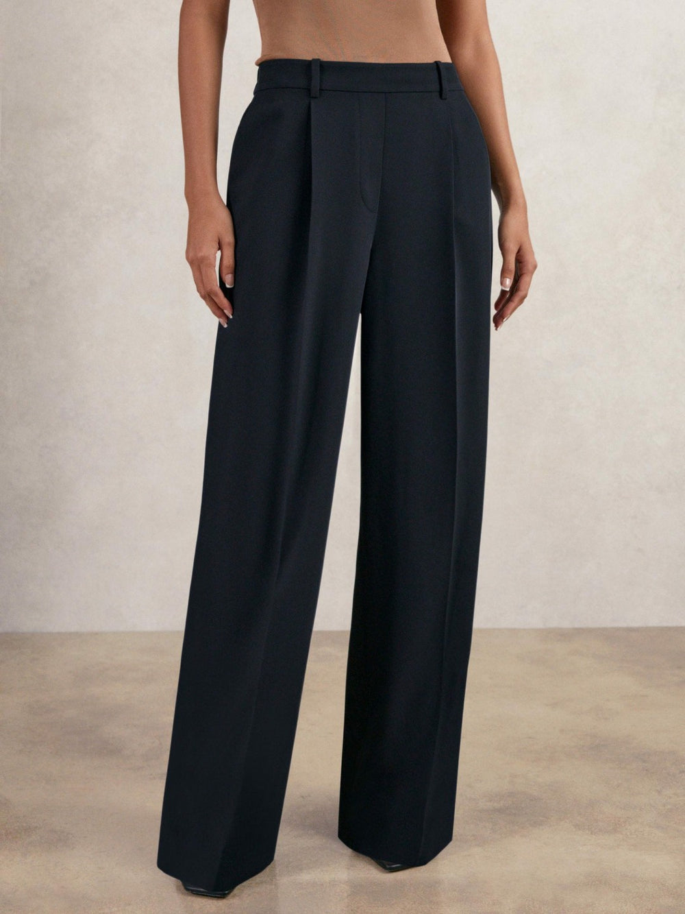 Women Elasticated-Waist Wide-Leg Twill Trousers in Navy