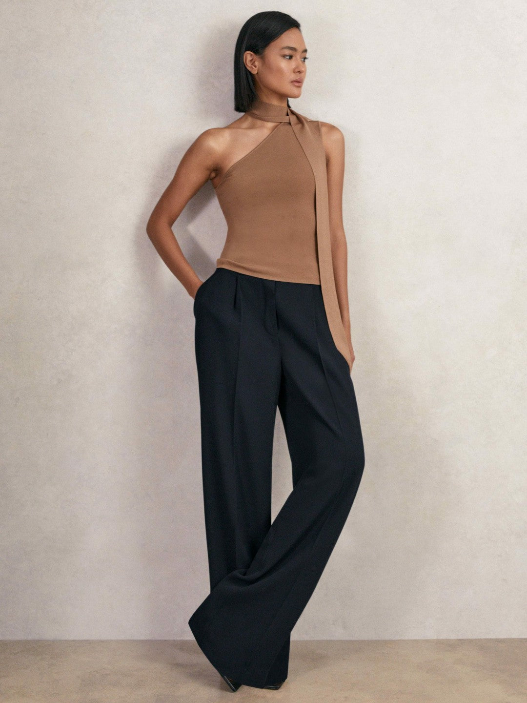 Women Elasticated-Waist Wide-Leg Twill Trousers in Navy