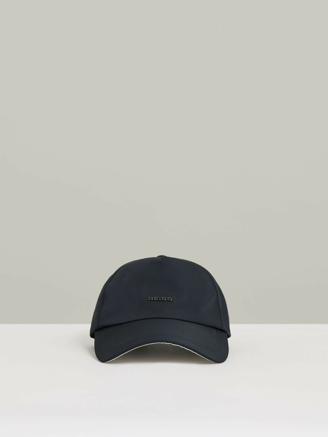 Men Logo Lettering Baseball Cap in Navy