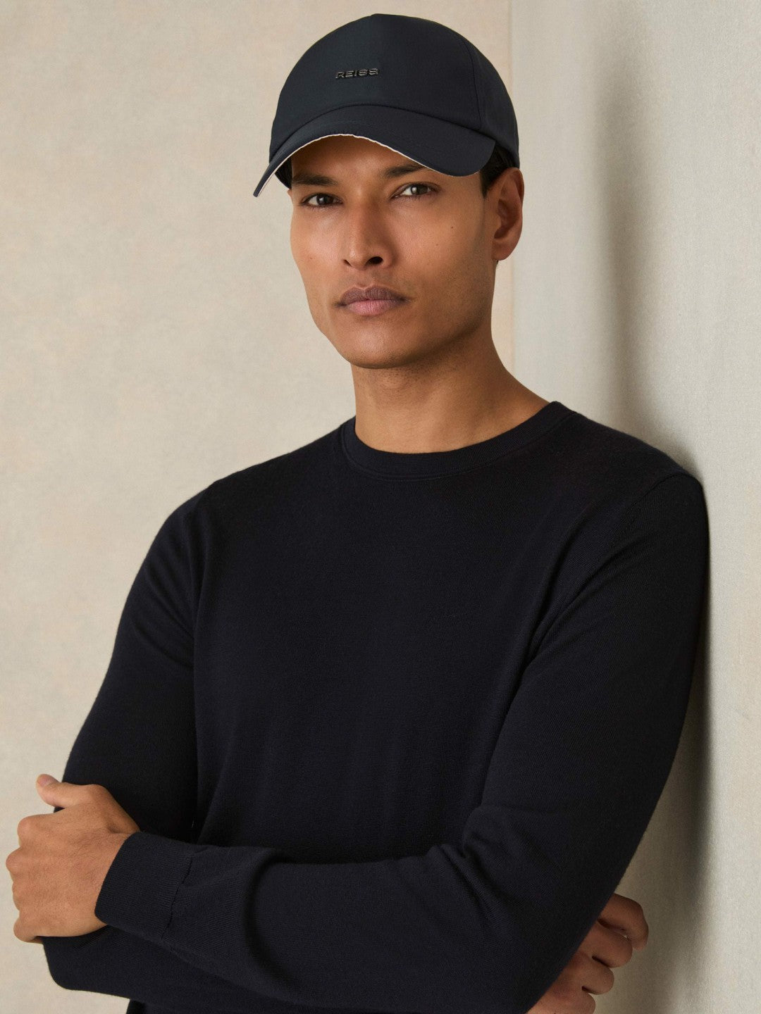 Men Logo Lettering Baseball Cap in Navy