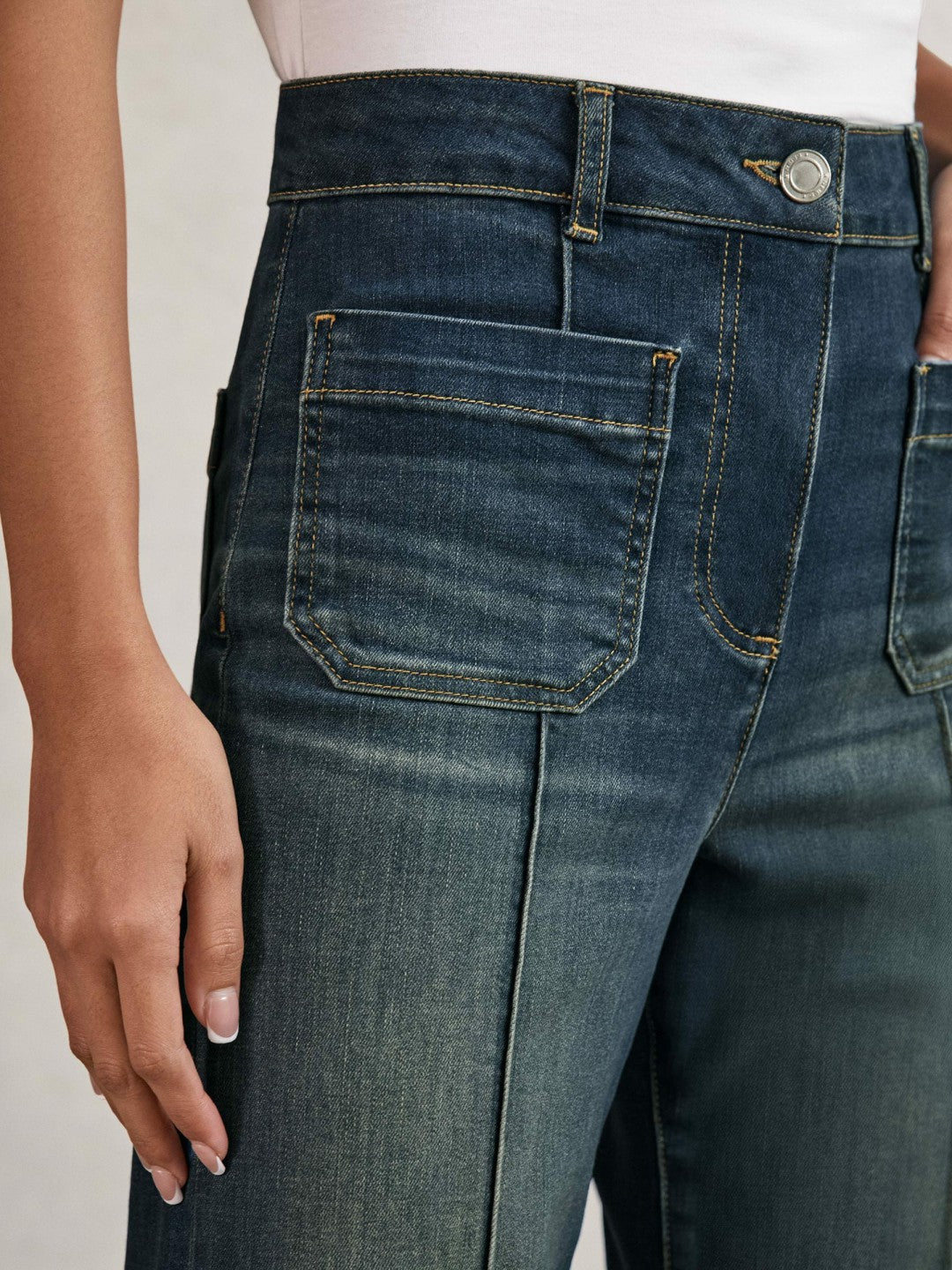 Women Petite Patch-Pocket Flared Jeans in Mid Blue