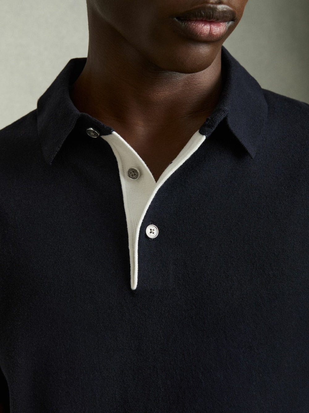 Men Contrast-Placket Polo Shirt With Cotton in Navy