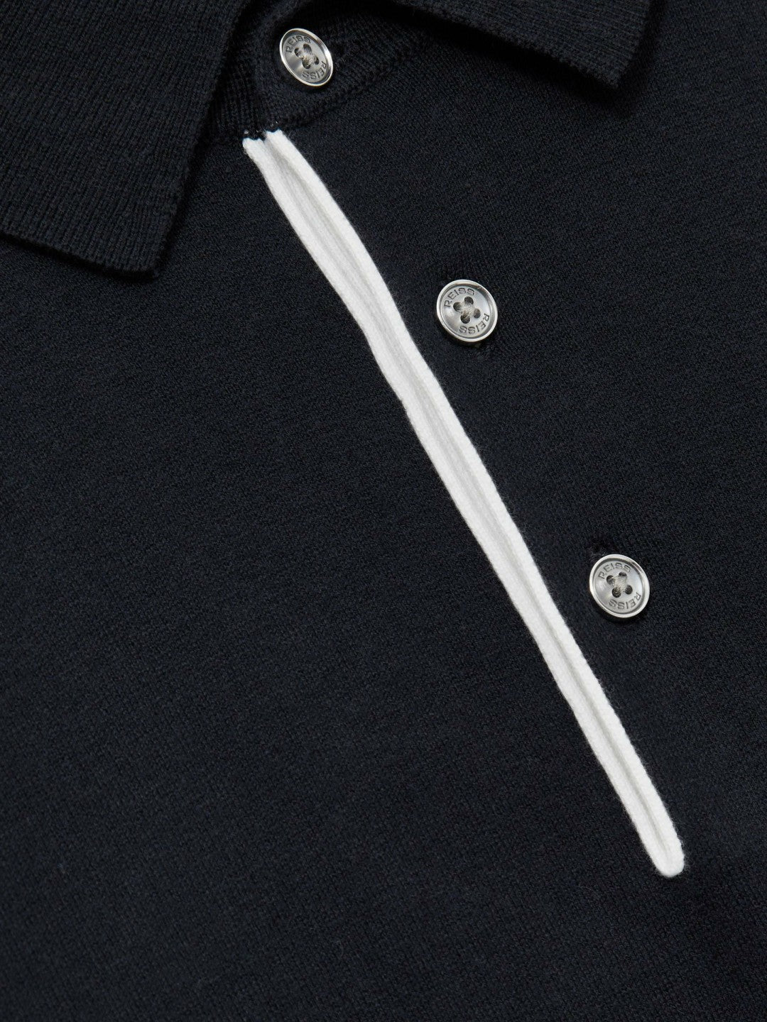 Men Contrast-Placket Polo Shirt With Cotton in Navy