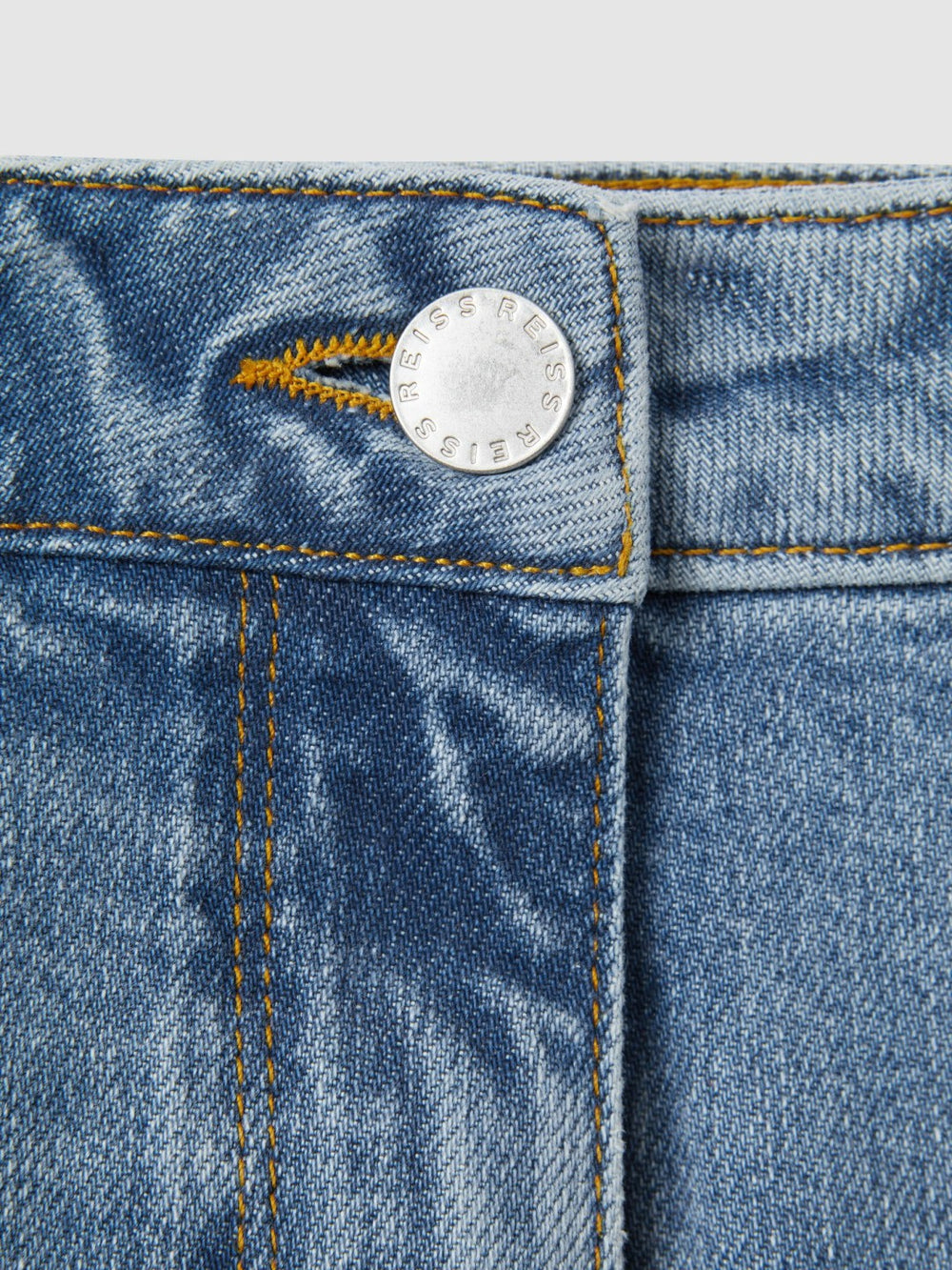 Women Petite Mid-Rise Straight-Leg Jeans in Light Blue