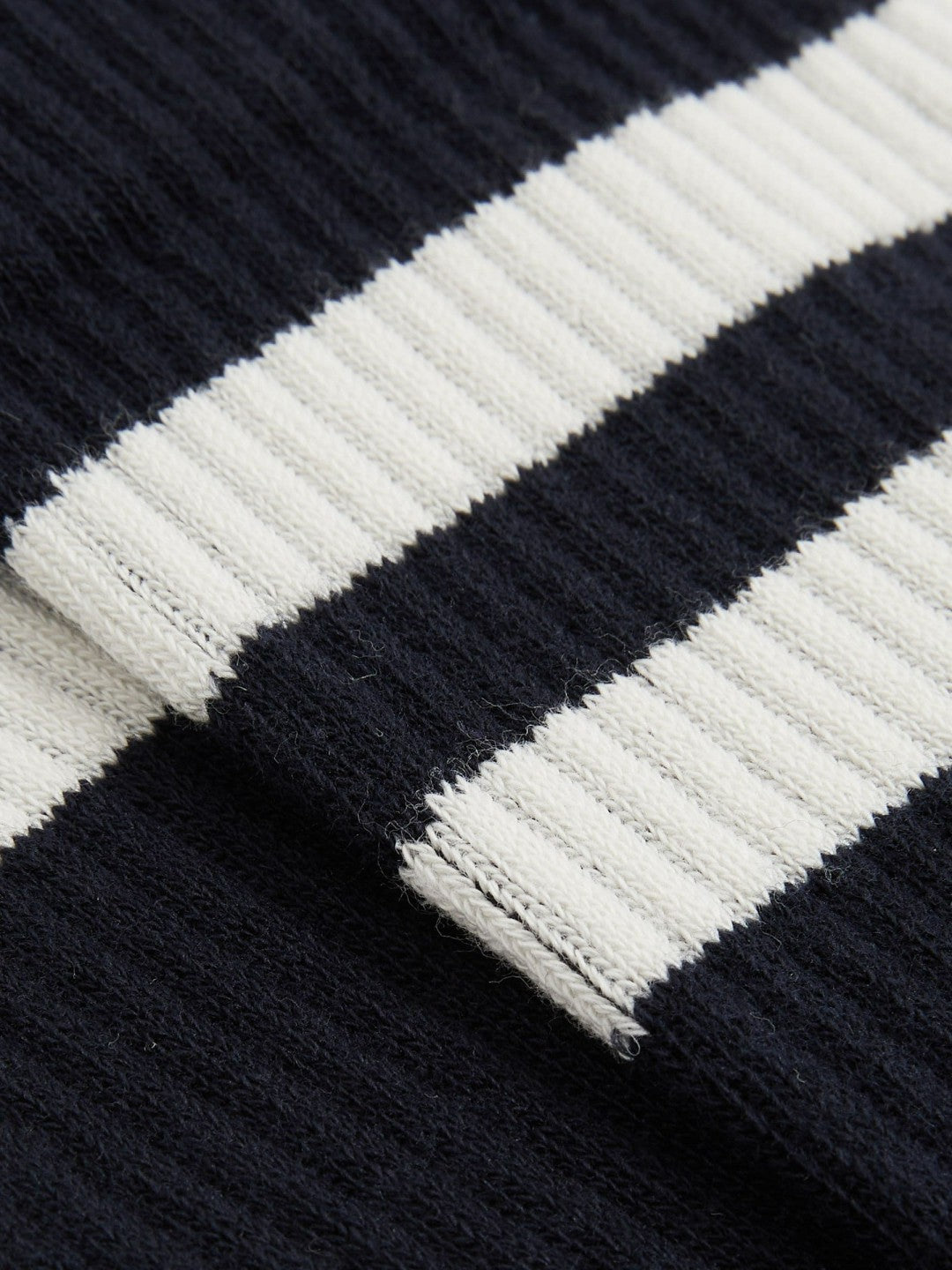 Men Cotton-Blend Double-Stripe Socks in Navy/Ecru
