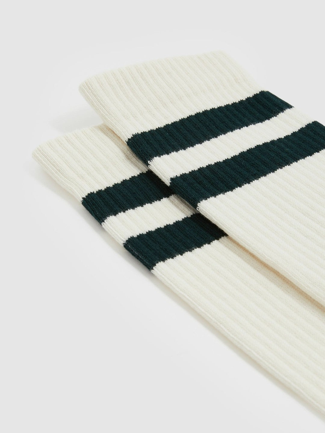 Men Cotton-Blend Double-Stripe Socks in Forest Green/Ecru