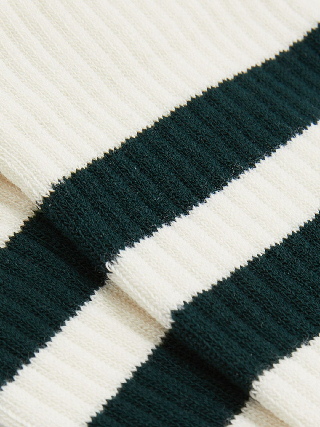 Men Cotton-Blend Double-Stripe Socks in Forest Green/Ecru
