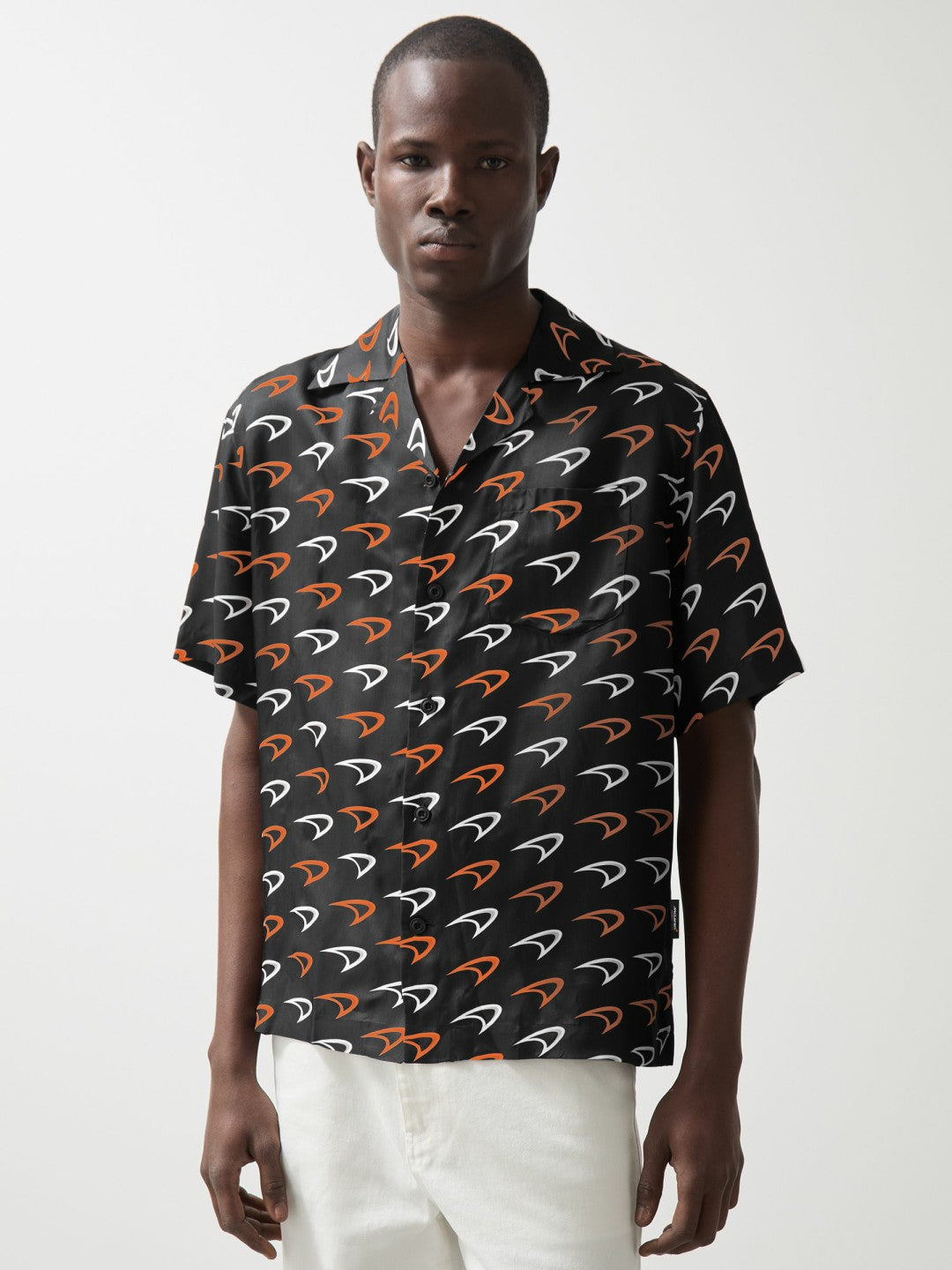 Men McLaren F1 Team Speedmark Logo Shirt in Black