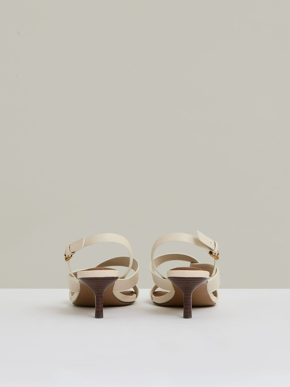 Women Leather Link-Strap Low-Heel Sandals in Off White