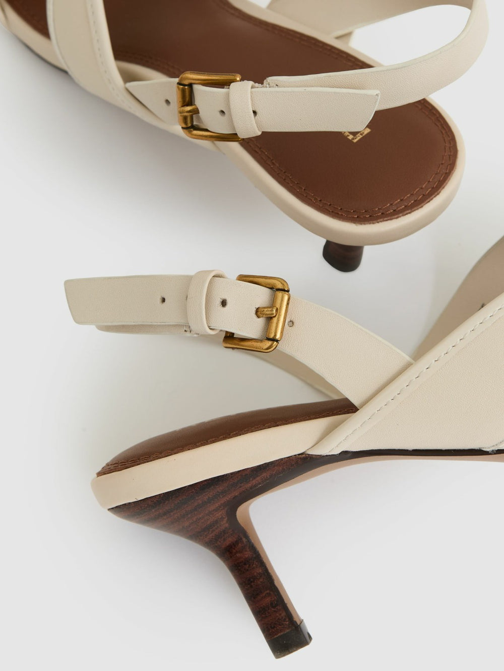 Women Leather Link-Strap Low-Heel Sandals in Off White