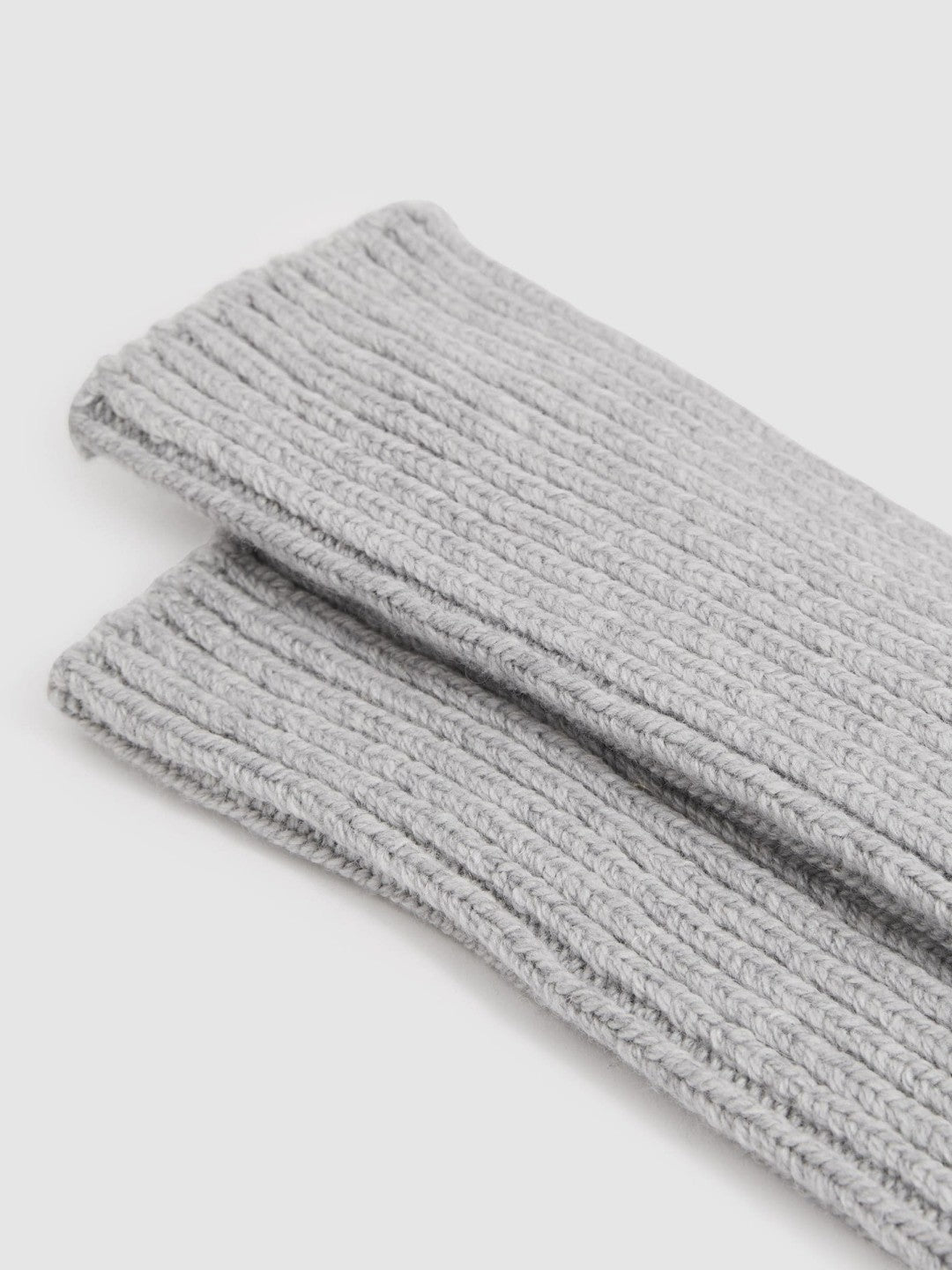 Women Rib-Knit Socks With Cashmere in Grey