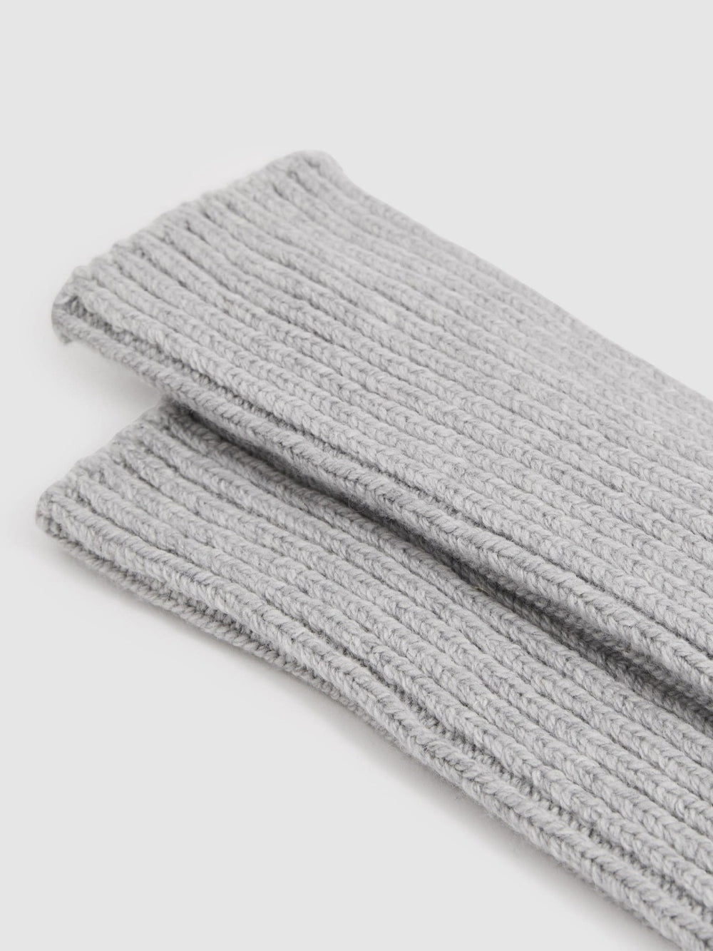 Women Rib-Knit Socks With Cashmere in Grey