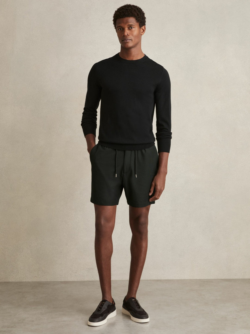 Men Textured Drawstring Shorts in Dark Green