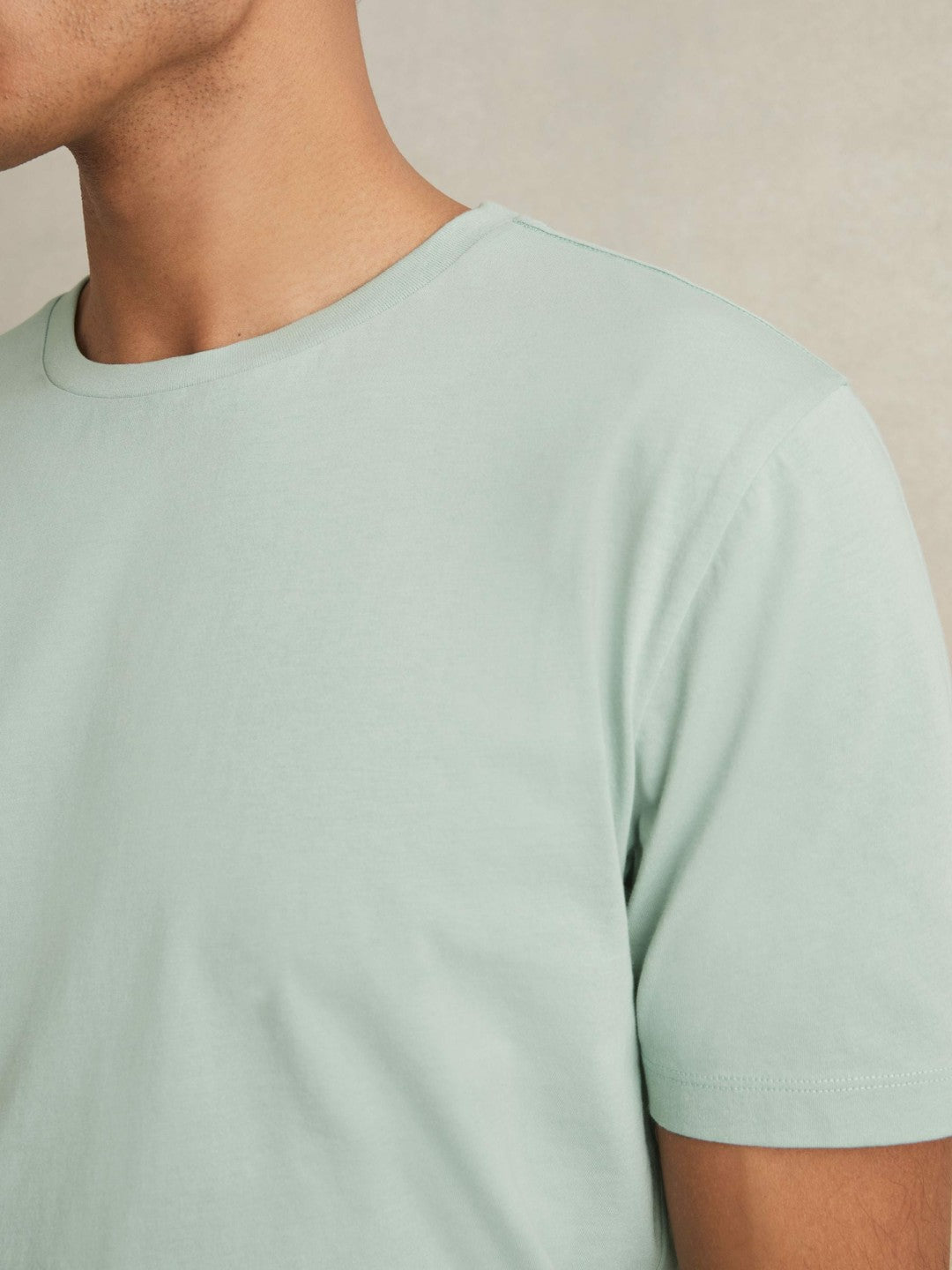 Men Cotton Crew Neck T-Shirt in Mint Green