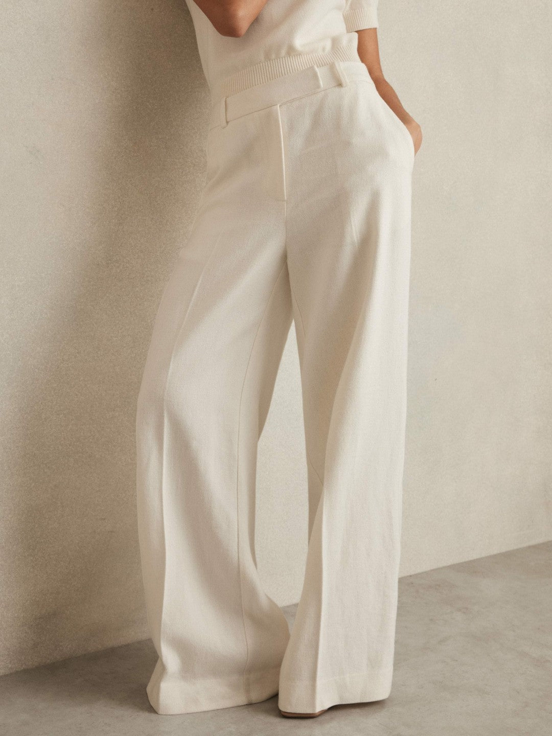 Women Petite Linen-Blend Wide-Leg Trousers in White