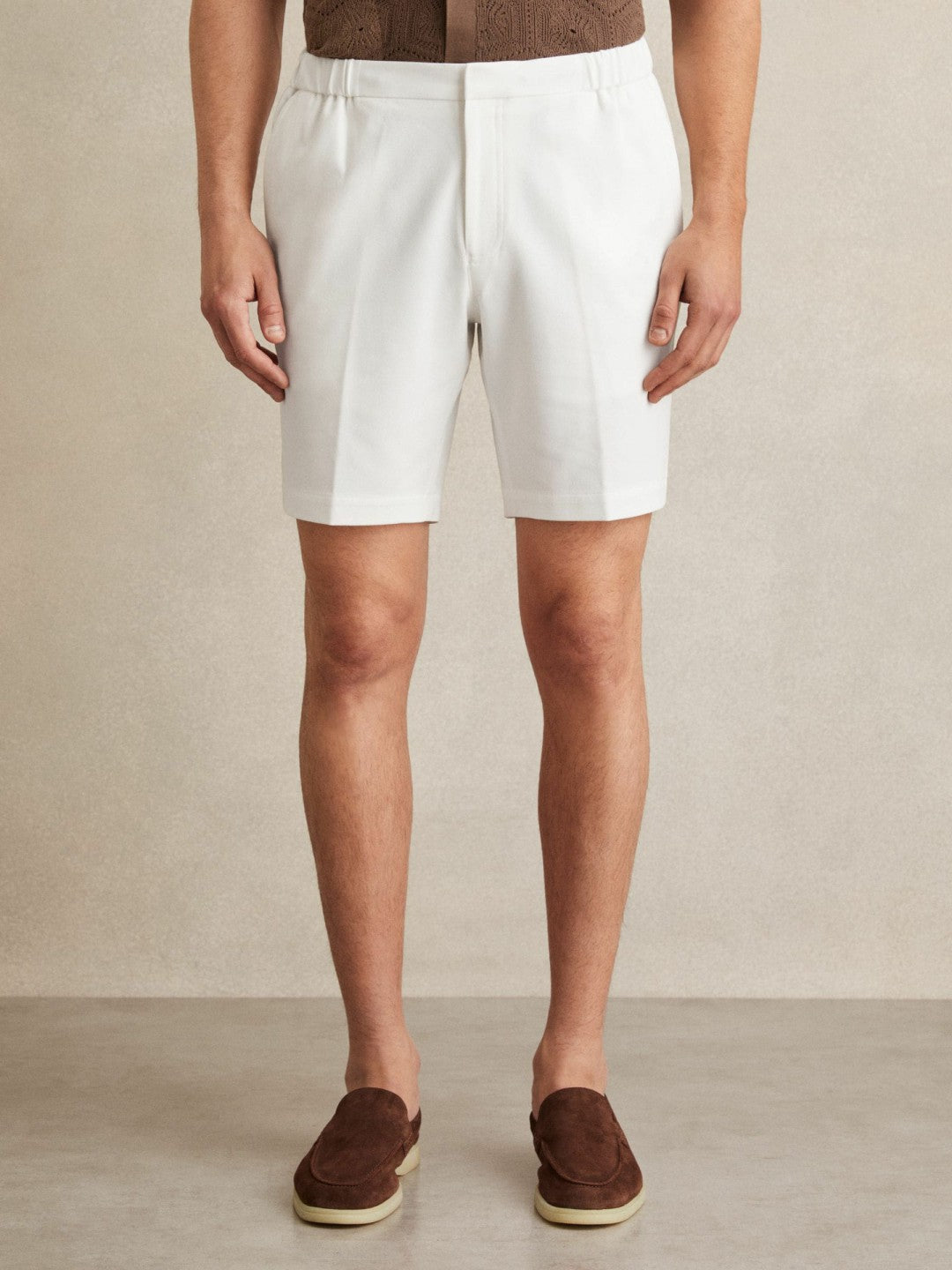 Men Drawstring Chino Shorts in White