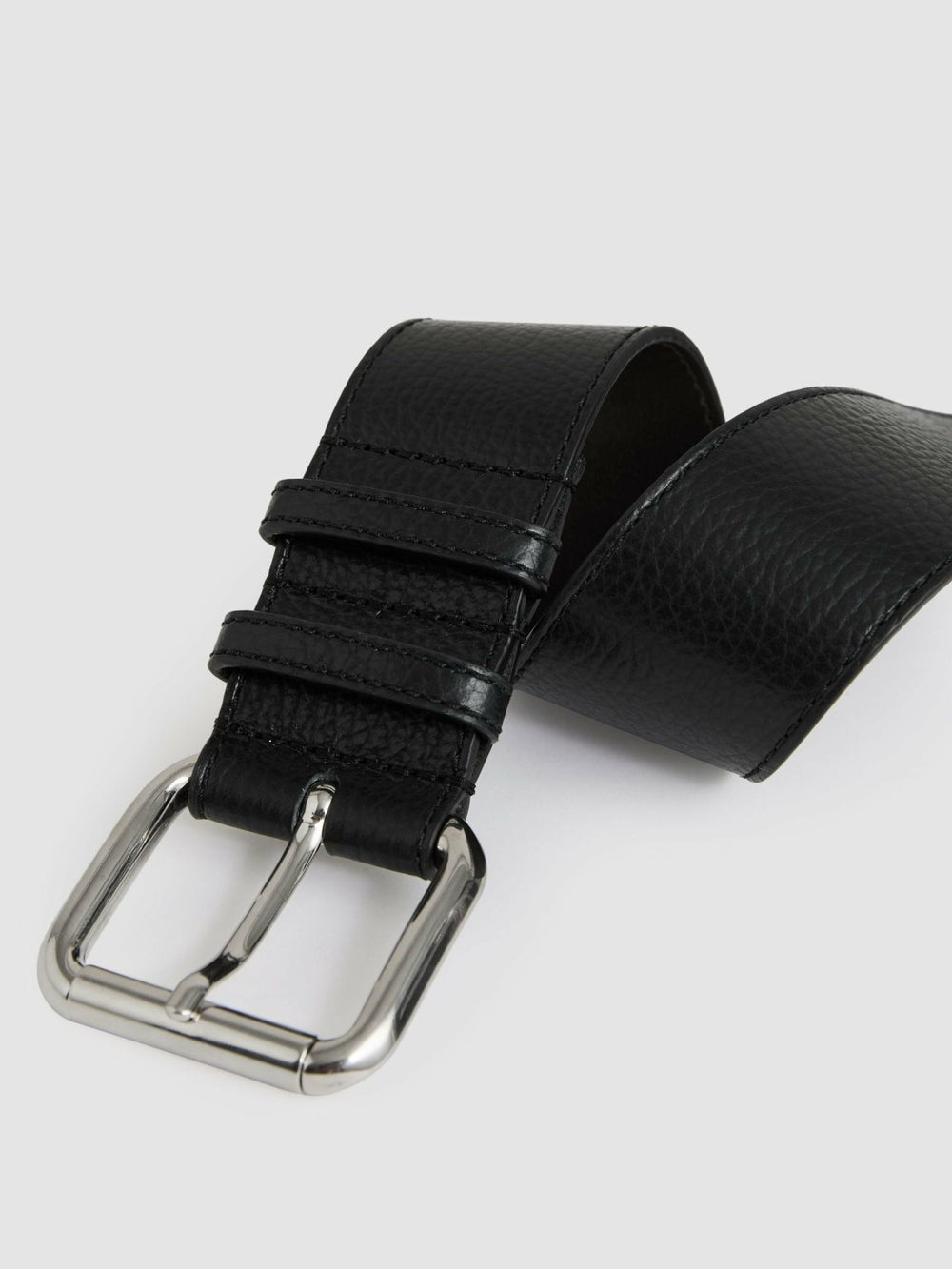 Women Leather Square Roller Buckle Belt in Black