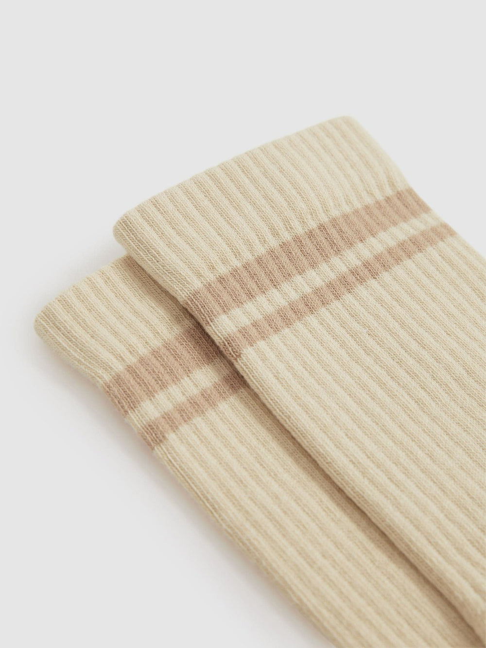 Women Cotton-Blend Striped Crew Socks in Cream