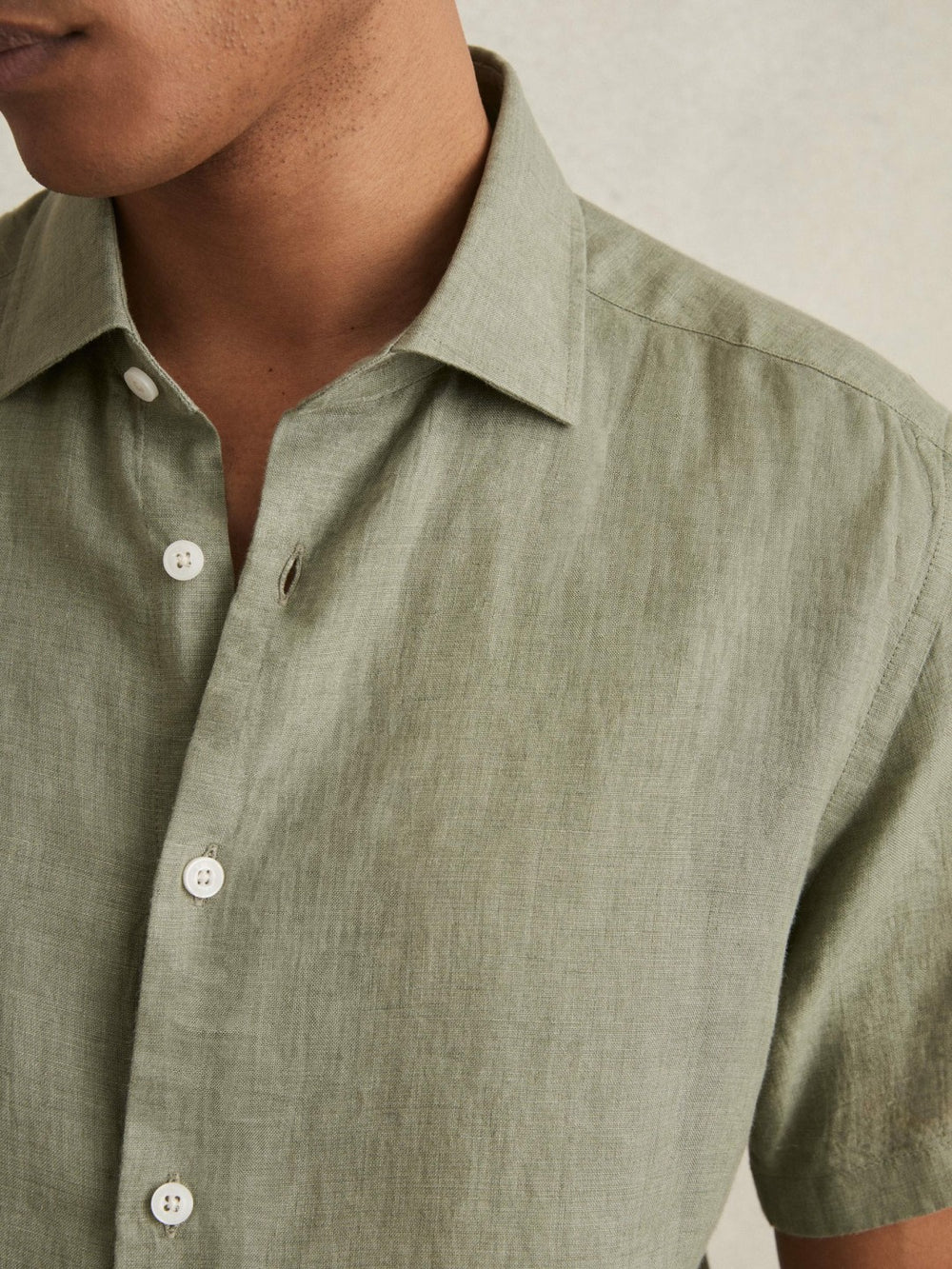 Men Slim Fit Linen Button-Through Shirt in Thyme Green
