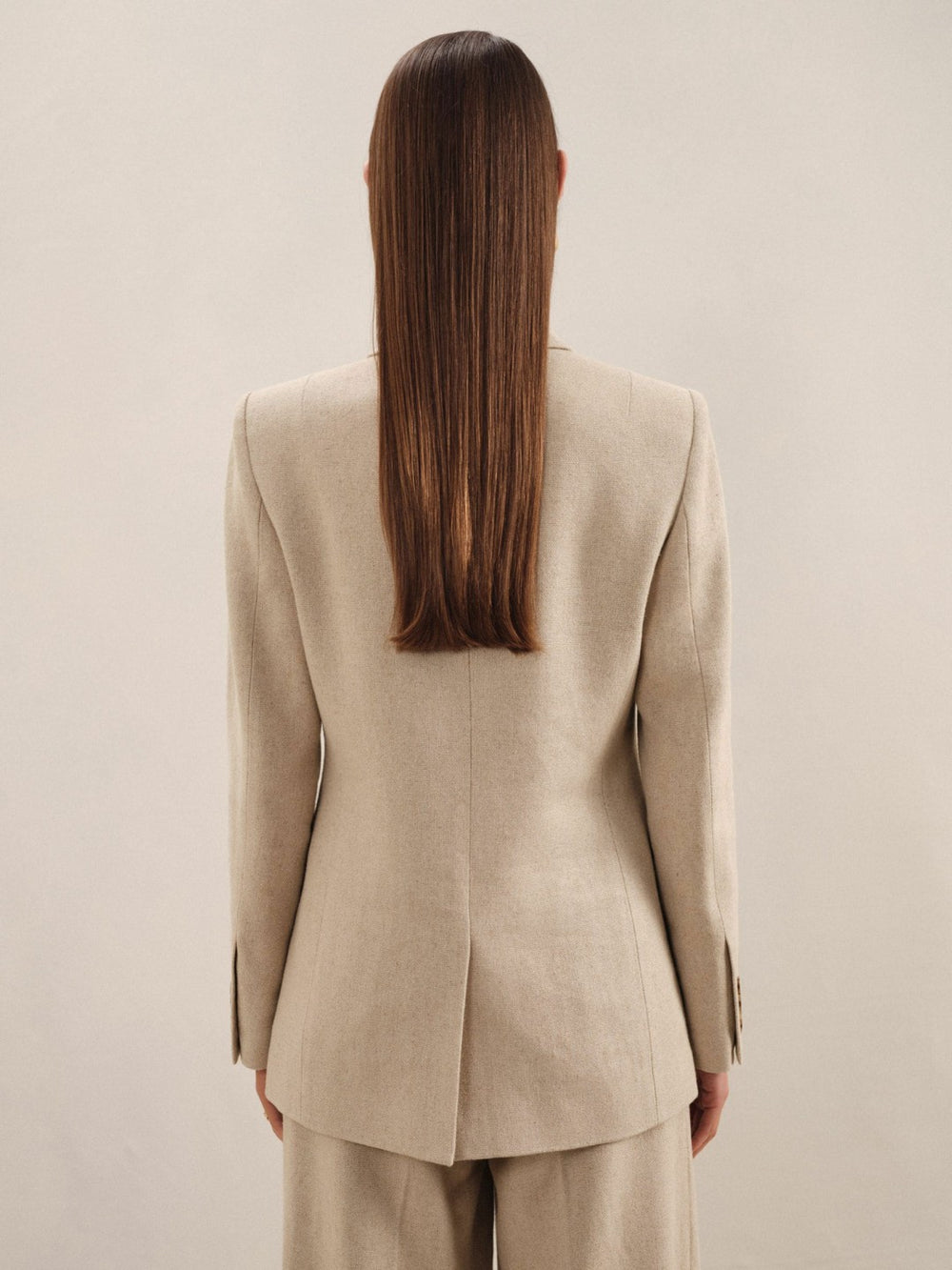 Women Linen-Blend Double-Breasted Suit Jacket in Neutral
