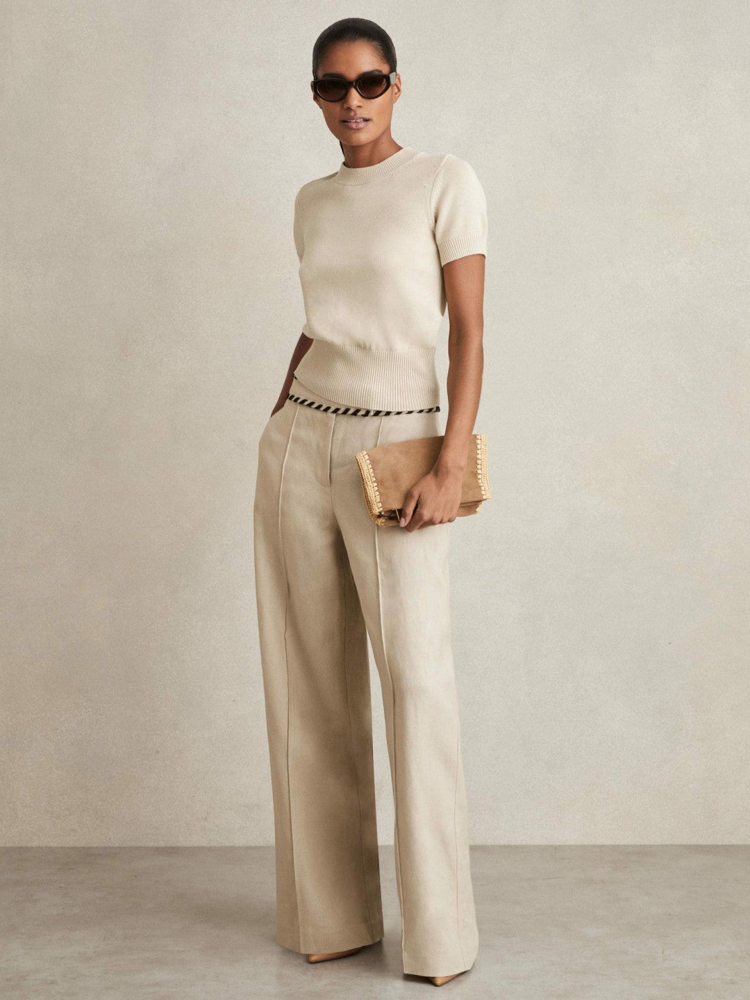 Women Cotton And Wool Crew-Neck Top in Neutral