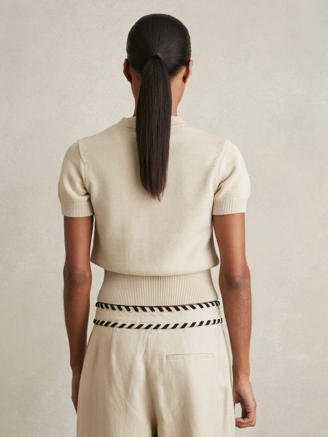 Women Cotton And Wool Crew-Neck Top in Neutral
