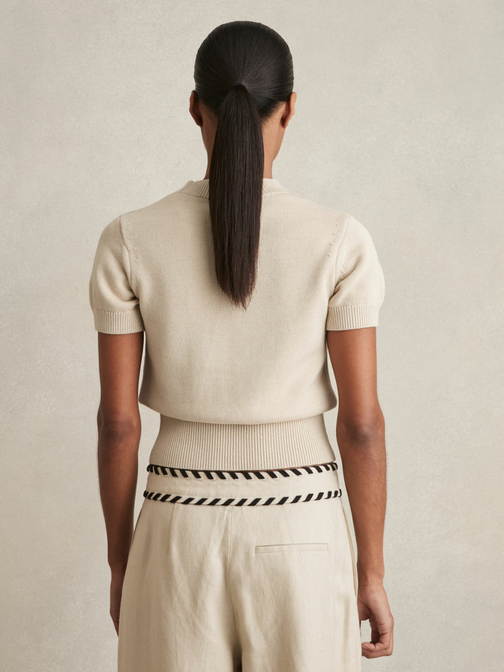 Women Cotton And Wool Crew-Neck Top in Neutral
