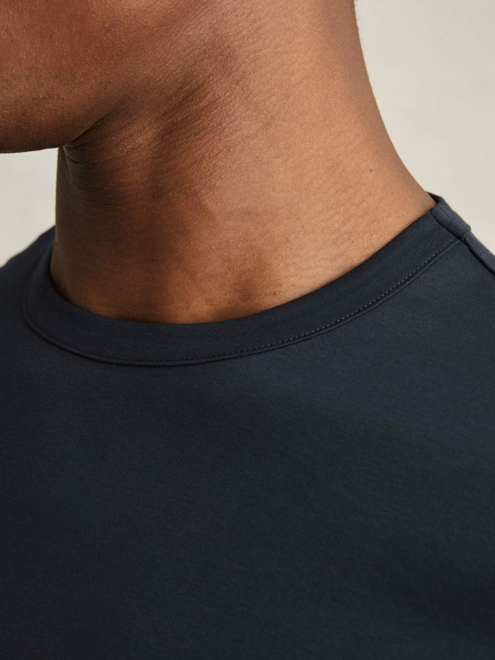 Men Mercerised-Cotton Crew-Neck T-Shirt in Navy