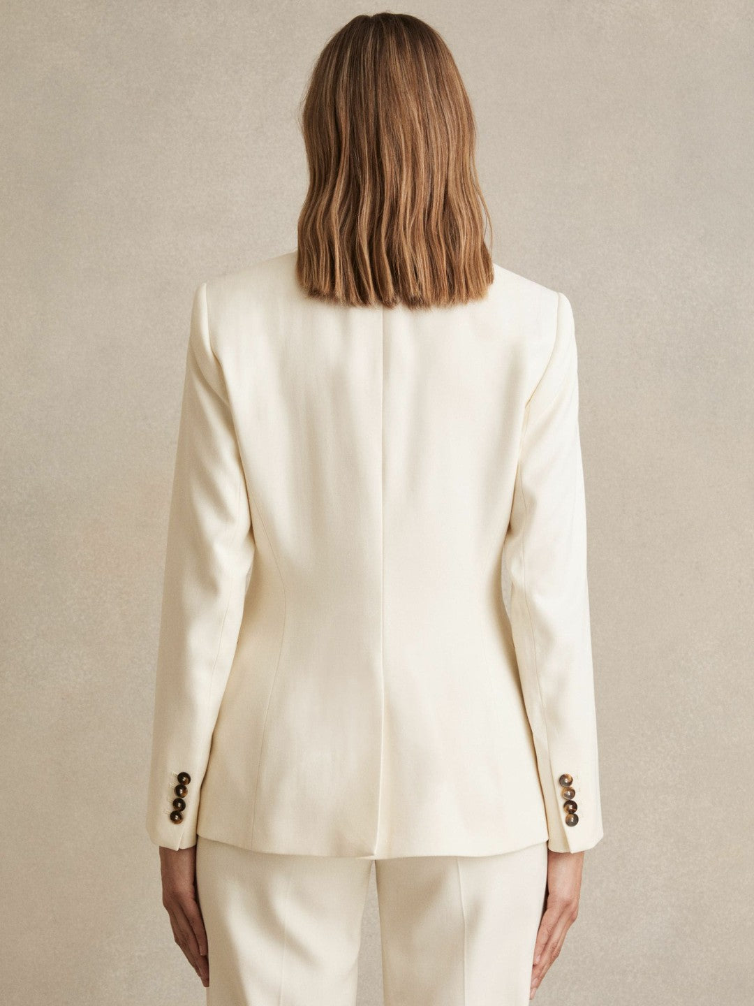 Women Petite Single-Breasted Peak-Lapel Tailored Blazer in Cream