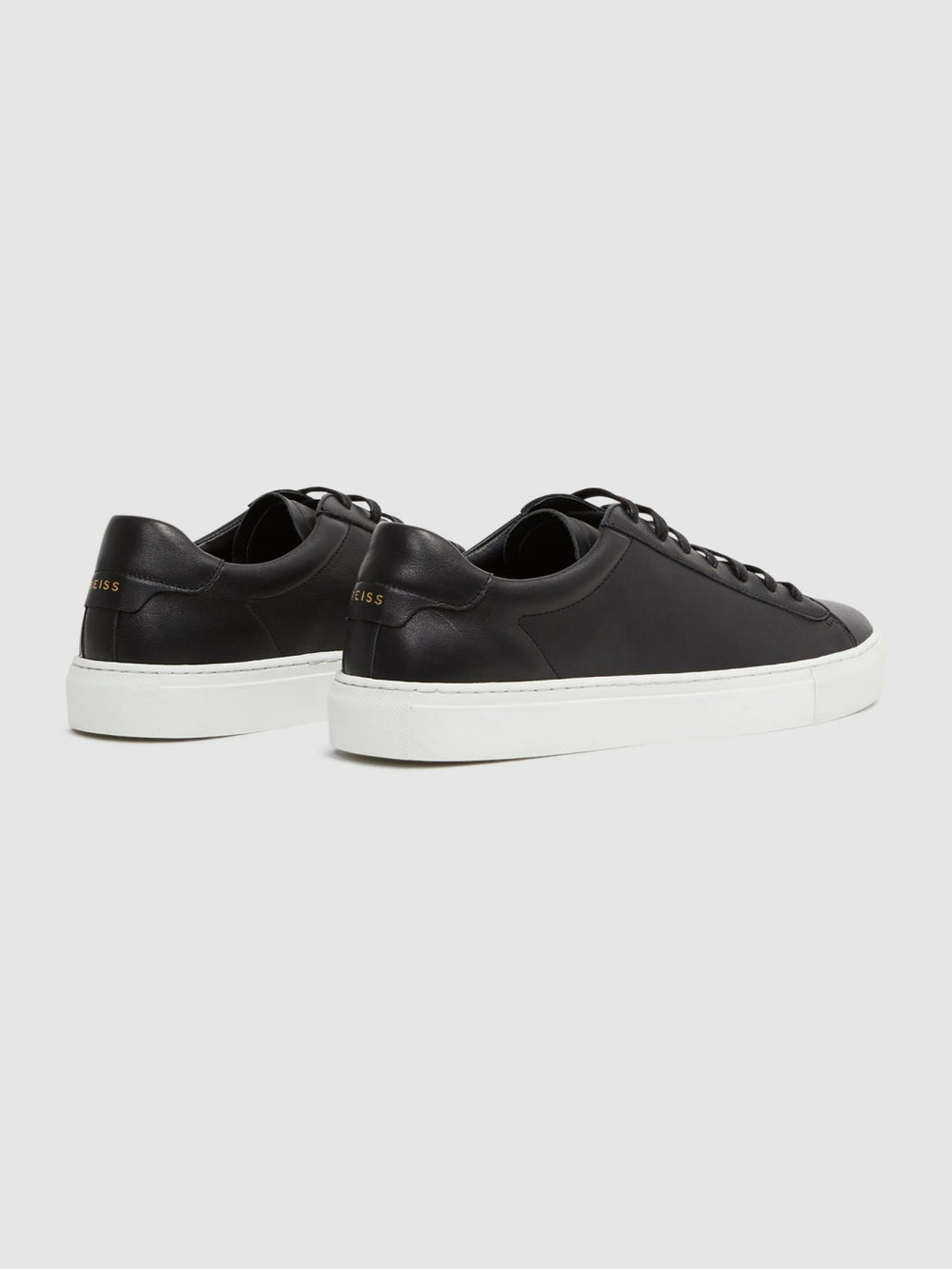 Men Leather Low-Top Trainers in Black