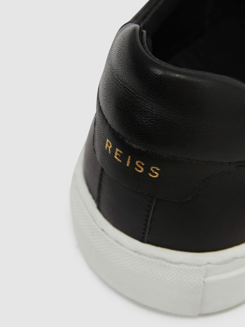 Men Leather Low-Top Trainers in Black
