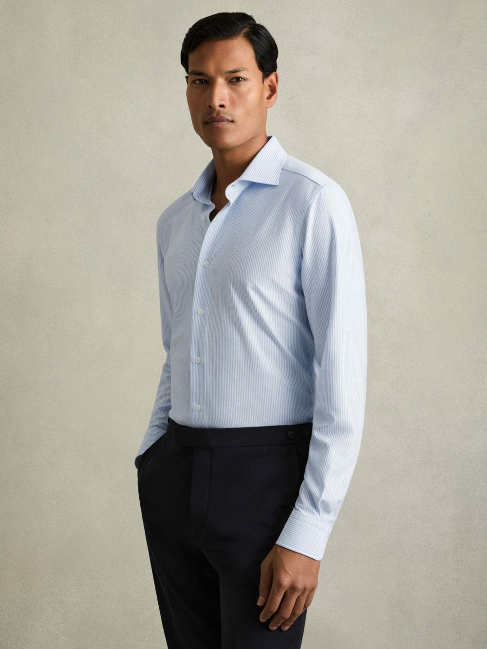 Men Cotton-Blend Cutaway-Collar Striped Shirt in Blue Stripe