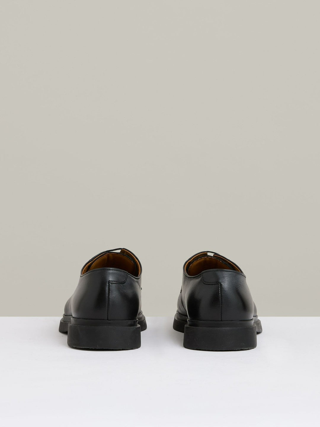 Men Leather Lace-Up Derby Shoes in Black